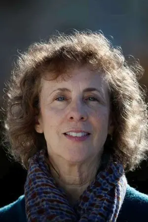 Фото Ірен Меккі #17509