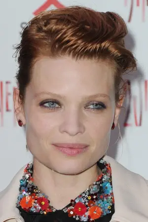 Фото Мелані Тьєррі (Mélanie Thierry) #7371