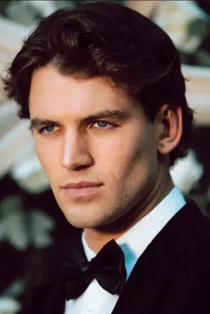 Фото Ноа Фірнлі (Noah Fearnley) #356899