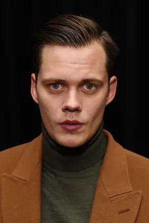 Фото Білл Скашґорд (Bill Skarsgård) #327813