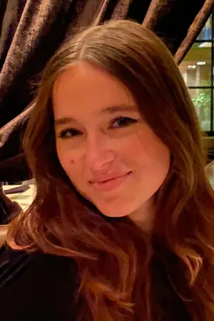 Фото  (Madeline Hicks) #270202