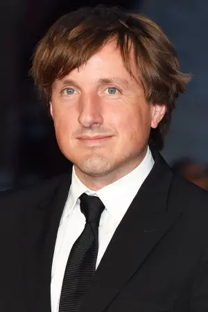 Фото Деніел Пембертон #5073