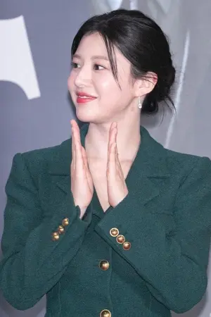 Фото  (Go Youn-jung) #319977