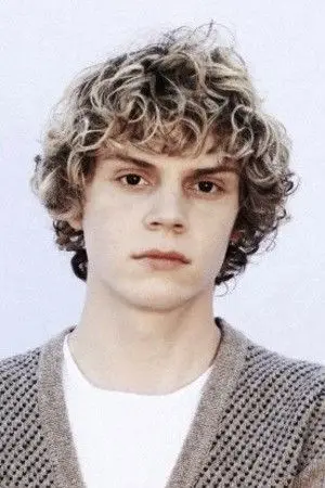 Фото Еван Пітерс (Evan Peters) #326458