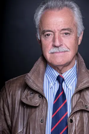 Фото Рассел Робертс #24137