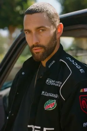 Фото Ноа Міллс #95504