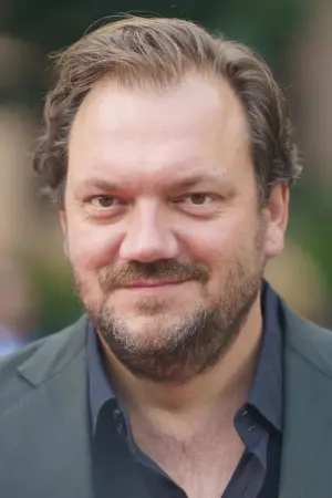 Фото Чарлі Хюбнер #90054