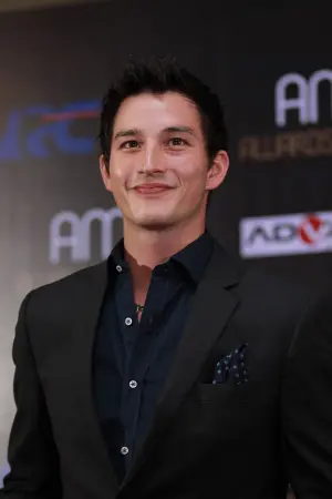 Фото Майк Льюїс #40342