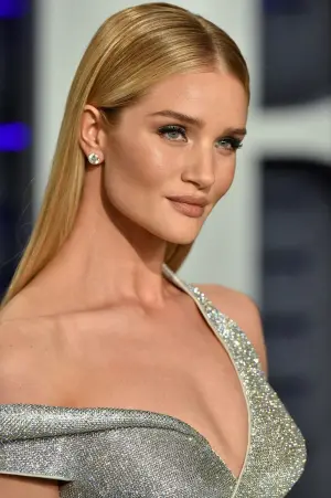 Фото Розі Хантінгтон-Уайтлі (Rosie Huntington-Whiteley) #9356