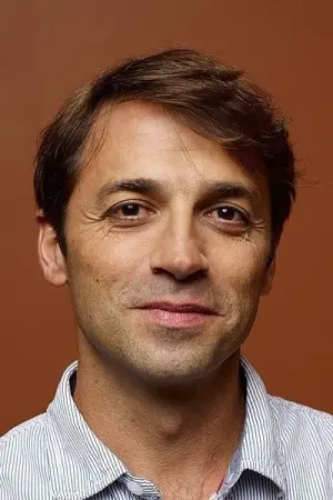 Фото Луїс Прієто #100849