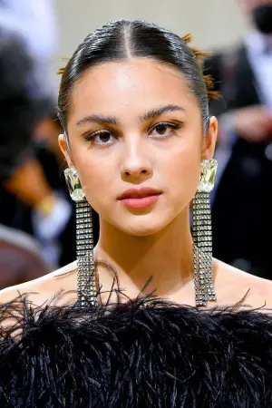 Фото Олівія Родріґо #470