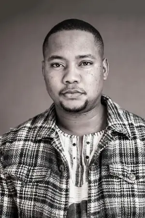 Фото  (Siya Sepotekele) #357752