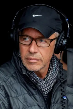 Фото Пітер Челсом #99741