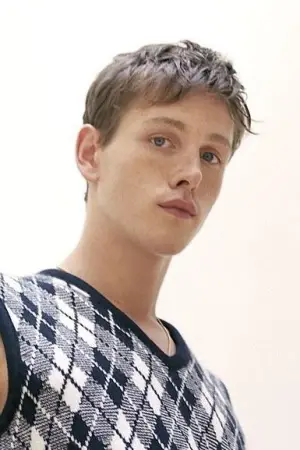 Фото Гарріс Дікінсон (Harris Dickinson) #327955