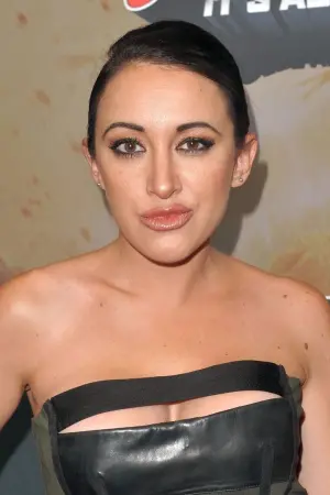 Фото Девані Пінн #21249