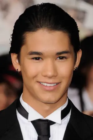 Фото Бубу Стюарт (Booboo Stewart) #18991