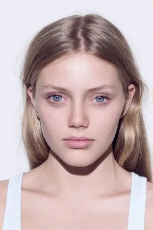 Фото Ґрейс Ван Дін (Grace Van Dien) #154075