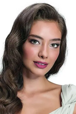 Фото  (Neslihan Atagül) #112785