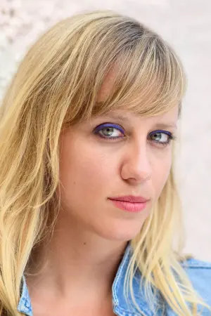 Фото Беатріс Голт (Betsy Holt) #45795