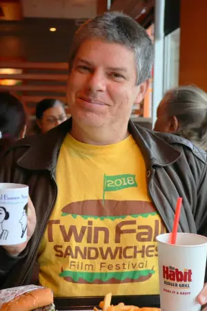 Фото  (Emmett Loverde) #193063