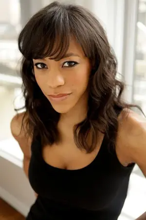 Фото Ніккі М. Джеймс #256012