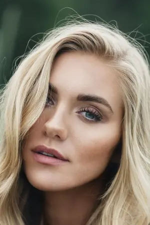 Фото  (Jessica Sipos) #305130