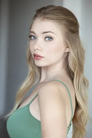 Фото Емілія Маккарті #56911