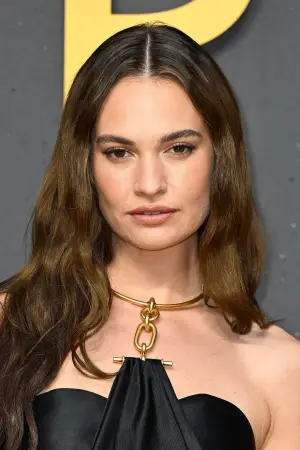 Фото Лілі Джеймс (Lily James) #327966