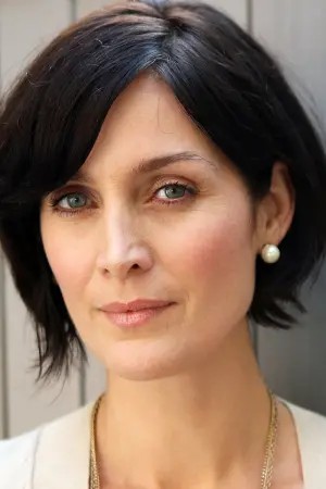 Фото Carrie-Anne Moss #19378