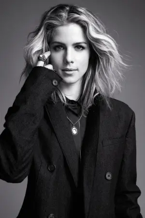 Фото Емілі Бет Рікардс (Emily Bett Rickards) #123069