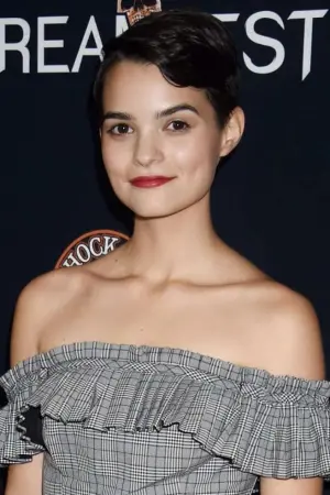Фото Бріанна Хільдебранд (Brianna Hildebrand) #28073