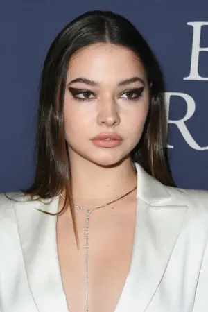 Фото Мадлен Клайн (Madelyn Cline) #12975