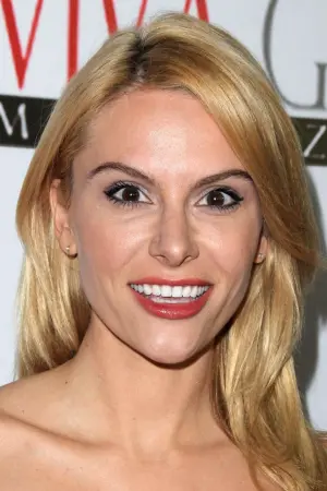 Фото Джекі Мур #120103