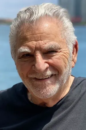 Фото Річард Форонджі #49388