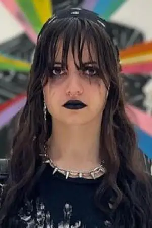 Фото  (Mackenzie Mills) #347833