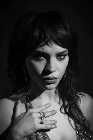 Фото Софі Тетчер (Sophie Thatcher) #71629