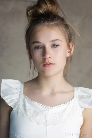 Фото  (Honor Davis-Pye) #269672