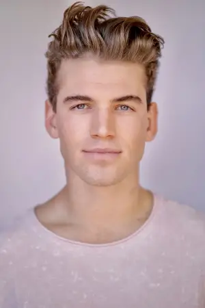 Фото Ноа Фірнлі #325256