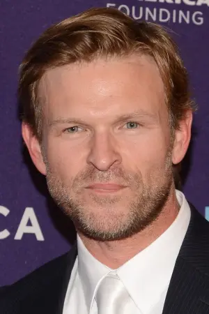 Фото Джош К. Воллер #98738