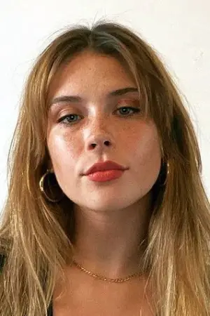 Фото Міа Томлінсон #367433