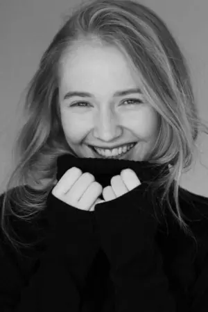 Фото  (Gina Stiebitz) #236936