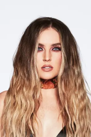 Фото  (Perrie Edwards) #191657