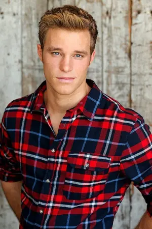 Фото Джош Плассє #165388