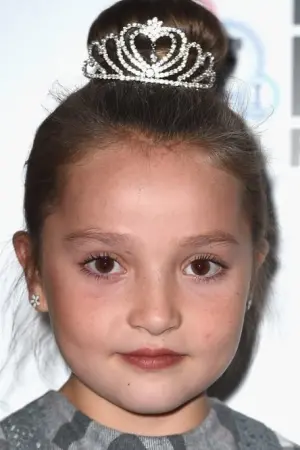 Фото  (Anya McKenna-Bruce) #173130