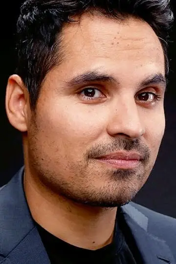 Фото Майкл Пенья (Michael Peña) #20547