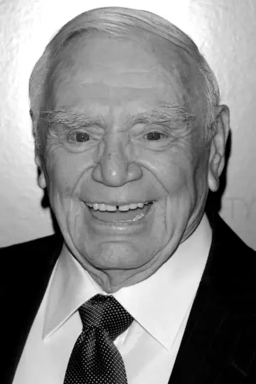 Фото Ернест Боргнайн (Ernest Borgnine) #56011