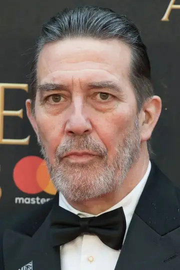 Фото Кіаран Гайндс (Ciarán Hinds) #7220