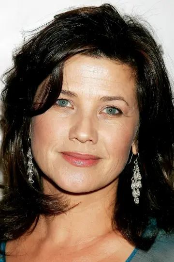 Фото Дафна Зуніга (Daphne Zuniga) #85564