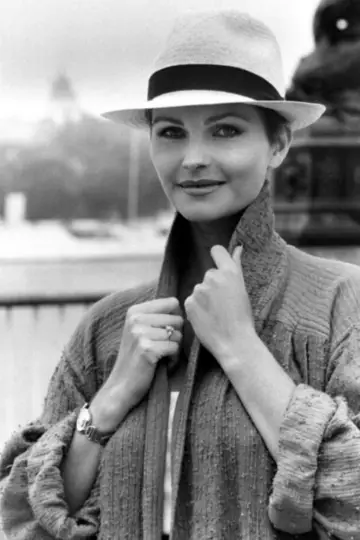 Фото Фіона Фуллертон (Fiona Fullerton) #231417