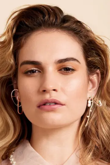 Фото Лілі Джеймс (Lily James) #32736